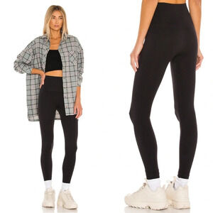 Spanx Black Look At Me Now High Waisted Seamless Leggings Size Small